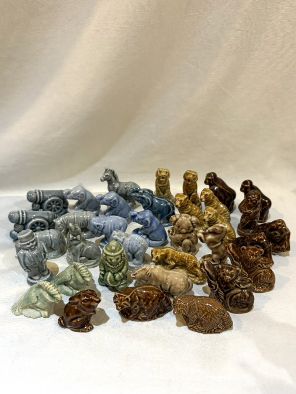 Lot of 35 VTG Wade England Red Rose Tea Miniature Figurines Whimsies Animals